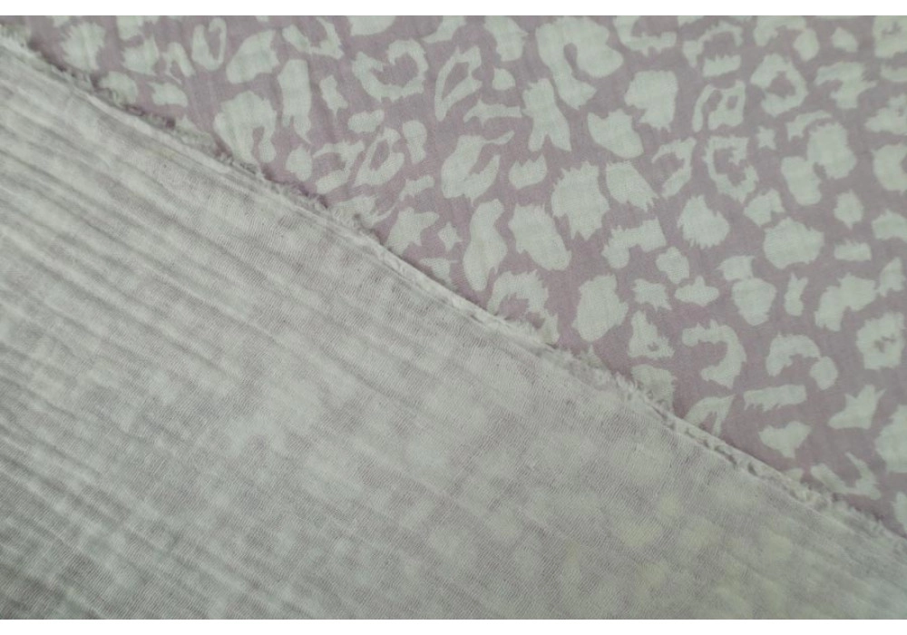 Муслин двухслойный, принт — леопард на сиреневом