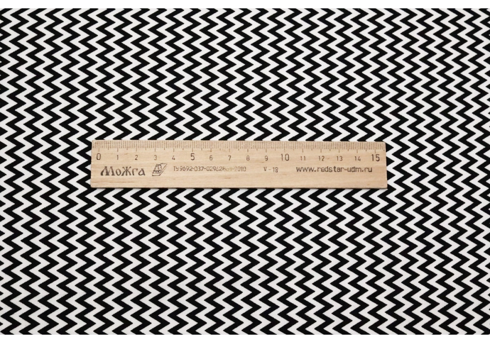Ткань поплин стрейч, принт — зигзаг черный
