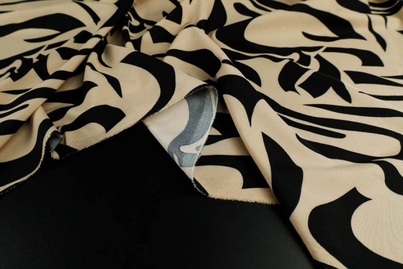 Супер софт Ниагара, принт — крупные разводы на бежевом