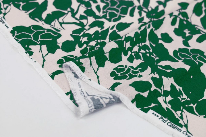 Ткань вискоза с нейлоном "Селена", принт — листья зеленые