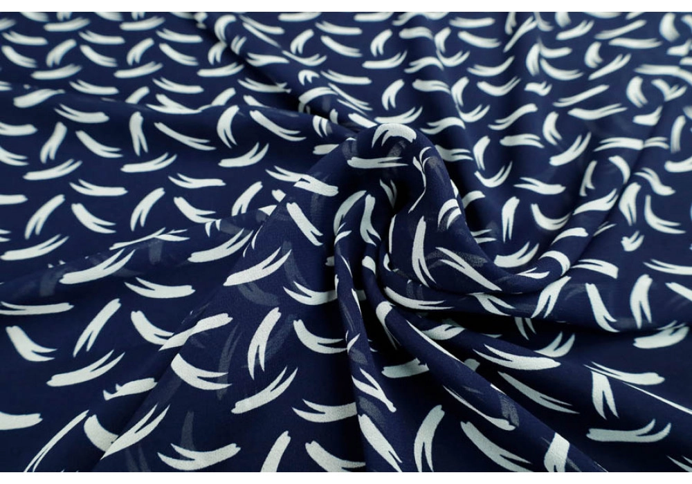Шифон креп, принт — штрихи на синем