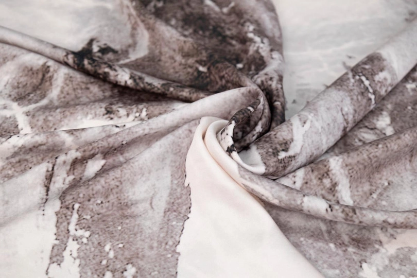 Штапель сатин шелк, принт — купон мрамор серый